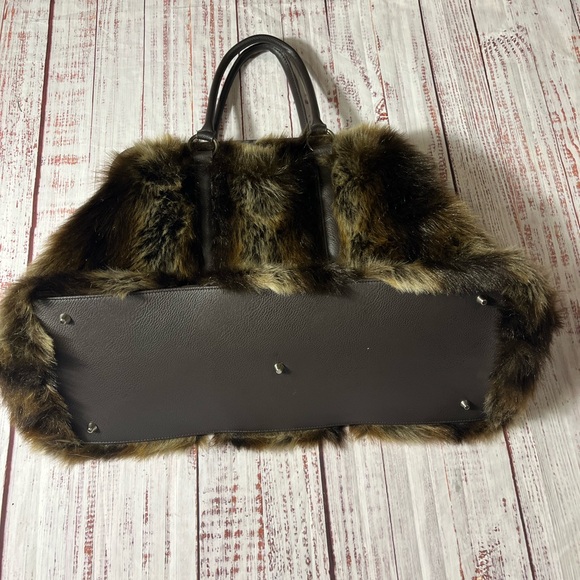 Donna Saylers Fabulous Furs weekender size large - Picture 2 of 5